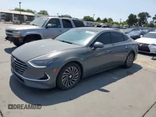 2020 Hyundai Sonata Limited с VIN KMHL54JJ4LA010294, выставлен на аукционе Copart как лот 62002675 с пробегом 112 634 миль миль и Списание • Salvage title. История ставок и продаж доступна на DreamBid. Изображение 1.