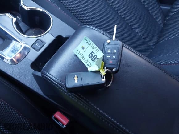 ✅ 2017 Chevrolet Equinox LT • VIN: 2GNFLFEK6H6302367 • Lot: 43471002. Wystawiony na IAAI z przebiegiem 84 640 mil. Bezpłatny archiwum sprzedaży aukcyjnych z USA i szczegółowy raport historii pojazdu na DreamBid. Zdjęcie 11.