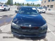 ✅ 2017 BMW 3 Series 320i • VIN: WBA8A9C36HK864042 • Lot: 42249630. Listed on IAAI with 121,620 mi. Free auction sales archive from the USA and detailed vehicle history report at DreamBid. Image 12.