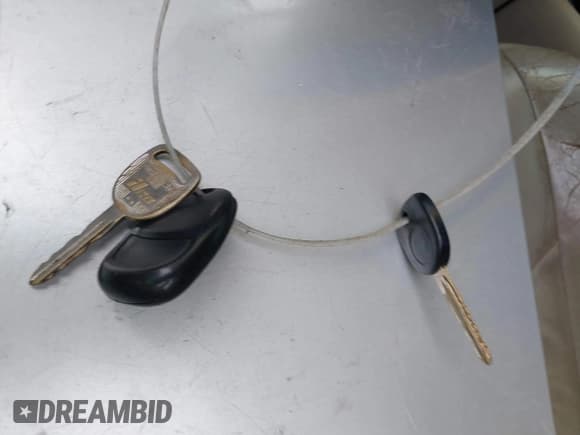 ✅ 2002 Chevrolet Tahoe LT • VIN: 1GNEC13Z02R243052 • Lot: 41909540. Listed on IAAI with 360,010 mi. Free auction sales archive from the USA and detailed vehicle history report at DreamBid. Image 11.