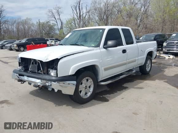2004 Chevrolet Silverado 1500 with VIN 2GCEK19T541307676, listed as a IAAI auction lot 41864501 with 220,593 mi miles and . Bid and sale history available at DreamBid. Image 2.
