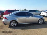 ✅ 2016 Lexus IS 200t • VIN: JTHBA1D24G5026054 • Lot: 43844973. Wystawiony na IAAI z przebiegiem 64 517 mil. Bezpłatny archiwum sprzedaży aukcyjnych z USA i szczegółowy raport historii pojazdu na DreamBid. Zdjęcie 13.