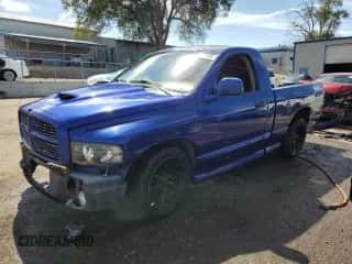 2005 Dodge 1500 SLT z VIN 1D7HA16D45J586208, wystawiony jako Copart lot #68765284 z przebiegiem 187 959 mil mil oraz Szkoda całkowita • Salvage title. Historia ofert i sprzedaży dostępna na DreamBid. Obrazek 1.
