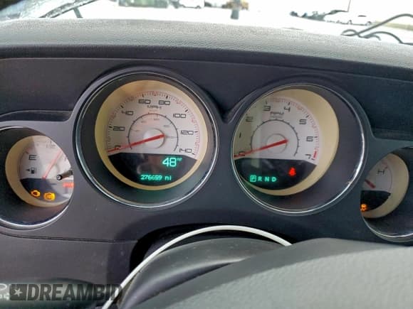 ✅ 2013 Dodge Challenger SXT • VIN: 2C3CDYAGXDH609307 • Lot: 95083385. Listed on Copart with 276,659 mi. Free auction sales archive from the USA and detailed vehicle history report at DreamBid. Image 9.