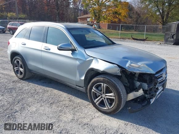 ✅ 2016 Mercedes-Benz GLC 300 • VIN: WDC0G4KBXGF074111 • Lot: 43576338. Wystawiony na IAAI z przebiegiem 97 880 mil. Bezpłatny archiwum sprzedaży aukcyjnych z USA i szczegółowy raport historii pojazdu na DreamBid. Zdjęcie 1.
