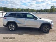 ✅ 2024 Jeep Grand Cherokee • VIN: 1C4RJYB62RC115893 • Lot: 43459345. Listed on IAAI with 50,239 mi. Free auction sales archive from the USA and detailed vehicle history report at DreamBid. Image 14.