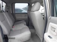 ✅ 2006 Dodge Dakota SLT • VIN: 1D7HE48KX6S528407 • Лот: 43910959. Опубликован ранее на IAAI с пробегом 216 510 миль. Бесплатный доступ к архиву аукционных продаж из США и подробный отчёт об истории автомобиля на DreamBid. Изображение 8.