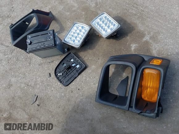 ✅ 2011 Ford Econoline Cargo Commercial • VIN: 1FTNE1EW1BDA61850 • Lot: 42862045. Listed on IAAI with 144,816 mi. Free auction sales archive from the USA and detailed vehicle history report at DreamBid. Image 12.