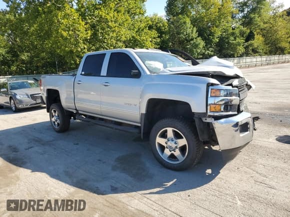 ✅ 2017 Chevrolet Silverado 2500HD LT • VIN: 1GC1KVEG6HF113218 • Lot: 70333435. Listed on Copart with Not provided. Free auction sales archive from the USA and detailed vehicle history report at DreamBid. Image 4.