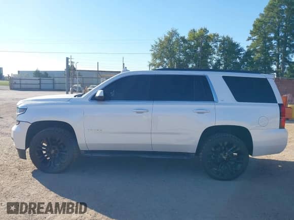 2016 Chevrolet Tahoe LT с VIN 1GNSCBKC6GR233204, выставлен на аукционе IAAI как лот 43377510 с пробегом 159 048 миль миль и . История ставок и продаж доступна на DreamBid. Изображение 14.