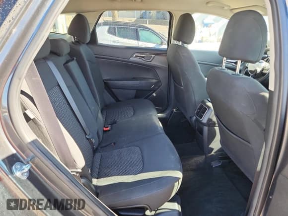 ✅ 2024 Kia Sportage LX • VIN: KNDPU3DF5R7235274 • Lot: 90418765. Listed on Copart with 47,456 mi. Free auction sales archive from the USA and detailed vehicle history report at DreamBid. Image 10.