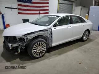 ✅ 2015 Lincoln MKZ • VIN: 3LN6L2J95FR617442 • Lot: 65577375. Wystawiony na Copart z przebiegiem 124 197 mil. Bezpłatny archiwum sprzedaży aukcyjnych z USA i szczegółowy raport historii pojazdu na DreamBid. Zdjęcie 1.