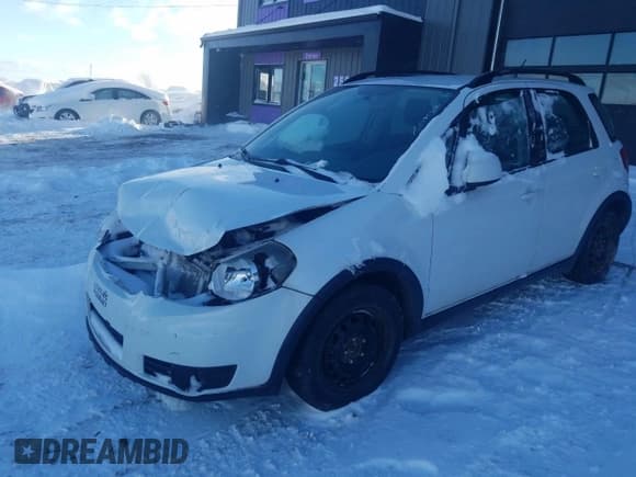 ✅ 2013 Suzuki SX4 Crossover • VIN: JS2YB5A34D6101523 • Lot: 83203184. Wystawiony na Copart z przebiegiem 114 057 mil. Bezpłatny archiwum sprzedaży aukcyjnych z USA i szczegółowy raport historii pojazdu na DreamBid. Zdjęcie 1.