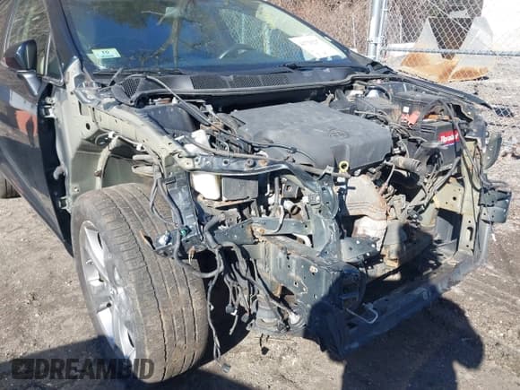 ✅ 2013 Toyota Venza LE • VIN: 4T3BK3BB9DU077065 • Lot: 41729217. Listed on IAAI with 130,122 mi. Free auction sales archive from the USA and detailed vehicle history report at DreamBid. Image 6.