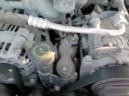 ✅ 2005 Chevrolet Silverado 2500HD • VIN: 1GCHC24285E150966 • Lot: 84203594. Wystawiony na Copart z przebiegiem 205 701 mil. Bezpłatny archiwum sprzedaży aukcyjnych z USA i szczegółowy raport historii pojazdu na DreamBid. Zdjęcie 13.