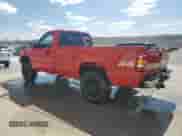 2002 Chevrolet Silverado 1500 LS z VIN 1GCEK14V52Z252823, wystawiony jako Copart lot #52438145 z przebiegiem 219 028 mil mil oraz Szkoda całkowita • Salvage title. Historia ofert i sprzedaży dostępna na DreamBid. Obrazek 2.