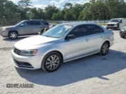 ✅ 2015 Volkswagen Jetta SE • VIN: 3VWD07AJ3FM277990 • Лот: 53229895. Опубликован ранее на Copart с пробегом 207 427 миль. Бесплатный доступ к архиву аукционных продаж из США и подробный отчёт об истории автомобиля на DreamBid. Изображение 1.