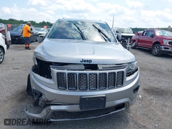 ✅ 2015 Jeep Grand Cherokee Laredo • VIN: 1C4RJFAG9FC913107 • Лот: 42790936. Опубликован ранее на IAAI с пробегом 175 982 миль. Бесплатный доступ к архиву аукционных продаж из США и подробный отчёт об истории автомобиля на DreamBid. Изображение 12.