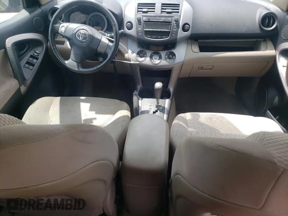 ✅ 2007 Toyota RAV4 Limited • VIN: JTMZD31V075033407 • Lot: 57269315. Wystawiony na Copart z przebiegiem 183 213 mil. Bezpłatny archiwum sprzedaży aukcyjnych z USA i szczegółowy raport historii pojazdu na DreamBid. Zdjęcie 8.