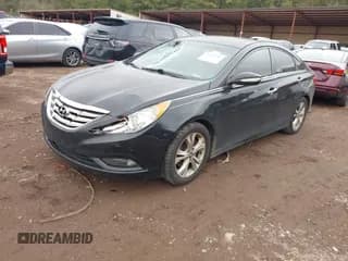 ✅ 2013 Hyundai Sonata SE • VIN: 5NPEC4AC0DH638318 • Lot: 43482702. Listed on IAAI with 193,933 mi. Free auction sales archive from the USA and detailed vehicle history report at DreamBid. Image 2.