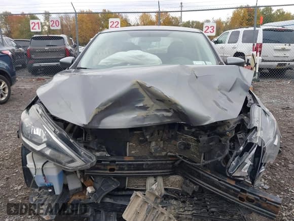 ✅ 2017 Nissan Sentra SR • VIN: 3N1AB7AP2HL721666 • Lot: 43506232. Listed on IAAI with 160,502 mi. Free auction sales archive from the USA and detailed vehicle history report at DreamBid. Image 13.