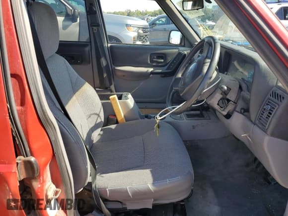 ✅ 1997 Jeep Cherokee Sport • VIN: 1J4FJ68S2VL599052 • Лот: 72526704. Опубликован ранее на Copart с пробегом Не указан. Бесплатный доступ к архиву аукционных продаж из США и подробный отчёт об истории автомобиля на DreamBid. Изображение 7.