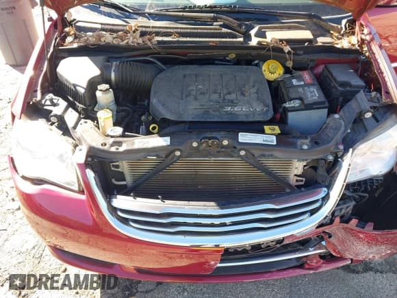 ✅ 2015 Chrysler Town & Country Touring L • VIN: 2C4RC1CG2FR514394 • Lot: 43473762. Listed on IAAI with 55,762 mi. Free auction sales archive from the USA and detailed vehicle history report at DreamBid. Image 10.