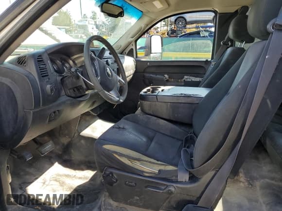 ✅ 2013 Chevrolet Silverado 2500HD LT • VIN: 1GC2KXCG8DZ333326 • Lot: 90484605. Wystawiony na Copart z przebiegiem 334 549 mil. Bezpłatny archiwum sprzedaży aukcyjnych z USA i szczegółowy raport historii pojazdu na DreamBid. Zdjęcie 7.