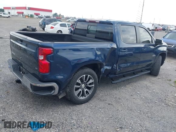 ✅ 2019 Chevrolet Silverado 1500 LT • VIN: 3GCUYDED6KG311850 • Lot: 42671481. Wystawiony na IAAI z przebiegiem 80 758 mil. Bezpłatny archiwum sprzedaży aukcyjnych z USA i szczegółowy raport historii pojazdu na DreamBid. Zdjęcie 4.