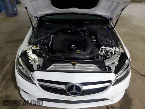 ✅ 2019 Mercedes-Benz C 300 • VIN: WDDWJ8DB1KF783143 • Лот: 92797435. Опубликован ранее на Copart с пробегом 50 316 миль. Бесплатный доступ к архиву аукционных продаж из США и подробный отчёт об истории автомобиля на DreamBid. Изображение 11.
