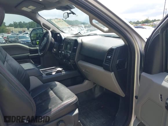 ✅ 2020 Ford F-150 XL • VIN: 1FTEW1E51LFA32584 • Лот: 42546685. Опубликован ранее на IAAI с пробегом 87 082 миль. Бесплатный доступ к архиву аукционных продаж из США и подробный отчёт об истории автомобиля на DreamBid. Изображение 5.