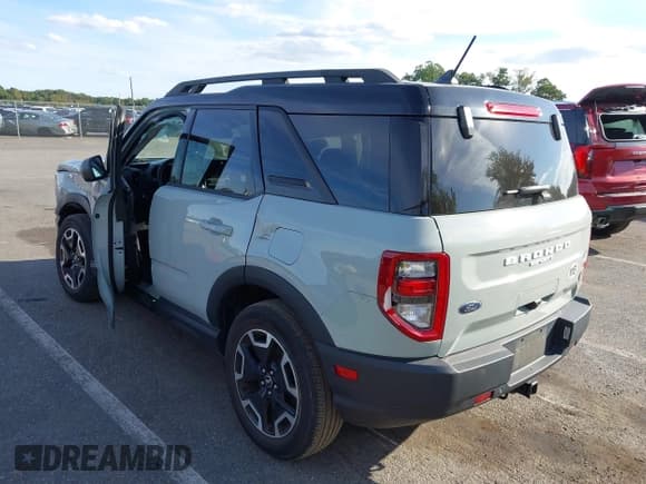 ✅ 2022 Ford Bronco Sport Outer Banks • VIN: 3FMCR9C67NRD09300 • Lot: 43356672. Listed on IAAI with 46,527 mi. Free auction sales archive from the USA and detailed vehicle history report at DreamBid. Image 17.