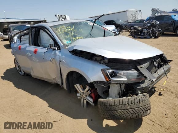 ✅ 2016 Volkswagen Jetta GLI SE • VIN: 3VW5S7AJ4GM368489 • Lot: 65791174. Wystawiony na Copart z przebiegiem Nie podano. Bezpłatny archiwum sprzedaży aukcyjnych z USA i szczegółowy raport historii pojazdu na DreamBid. Zdjęcie 4.