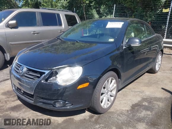 ✅ 2007 Volkswagen Eos 2.0T • VIN: WVWFA71F47V037701 • Lot: 43119470. Wystawiony na IAAI z przebiegiem 227 011 mil. Bezpłatny archiwum sprzedaży aukcyjnych z USA i szczegółowy raport historii pojazdu na DreamBid. Zdjęcie 6.