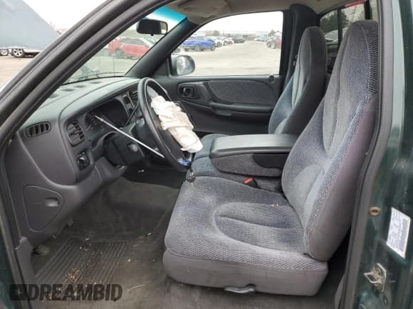 ✅ 1999 Dodge Dakota SLT • VIN: 1B7FL26X8XS161292 • Lot: 83675504. Wystawiony na Copart z przebiegiem 108 515 mil. Bezpłatny archiwum sprzedaży aukcyjnych z USA i szczegółowy raport historii pojazdu na DreamBid. Zdjęcie 7.