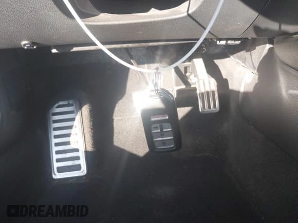 ✅ 2019 Honda Accord Sport • VIN: 1HGCV2F35KA005849 • Lot: 40894177. Listed on IAAI with 71,166 mi. Free auction sales archive from the USA and detailed vehicle history report at DreamBid. Image 11.