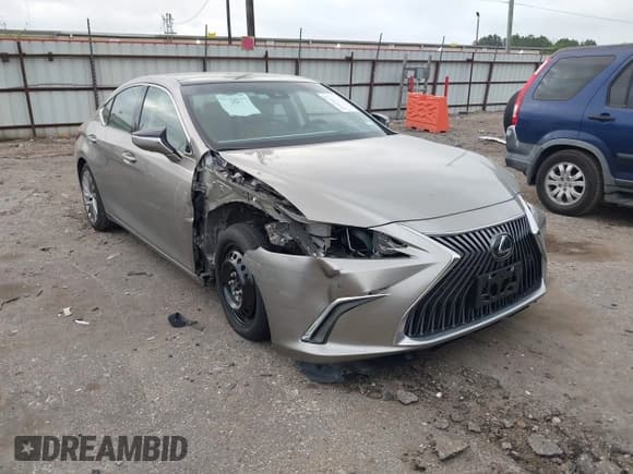 ✅ 2021 Lexus ES 350 Ultra Luxury • VIN: 58AFZ1B14MU107602 • Lot: 41923672. Wystawiony na IAAI z przebiegiem 14 278 mil. Bezpłatny archiwum sprzedaży aukcyjnych z USA i szczegółowy raport historii pojazdu na DreamBid. Zdjęcie 1.