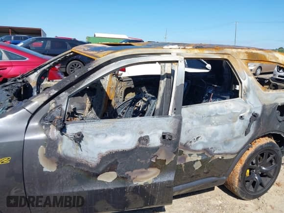 ✅ 2024 Dodge Durango SRT 392 AlcHEMI • VIN: 1C4SDJGJ8RC218913 • Lot: 41995586. Wystawiony na IAAI z przebiegiem Nie podano. Bezpłatny archiwum sprzedaży aukcyjnych z USA i szczegółowy raport historii pojazdu na DreamBid. Zdjęcie 6.