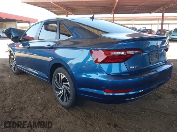 ✅ 2020 Volkswagen Jetta SEL • VIN: 3VWE57BU6LM091161 • Lot: 42459117. Listed on IAAI with 49,466 mi. Free auction sales archive from the USA and detailed vehicle history report at DreamBid. Image 3.