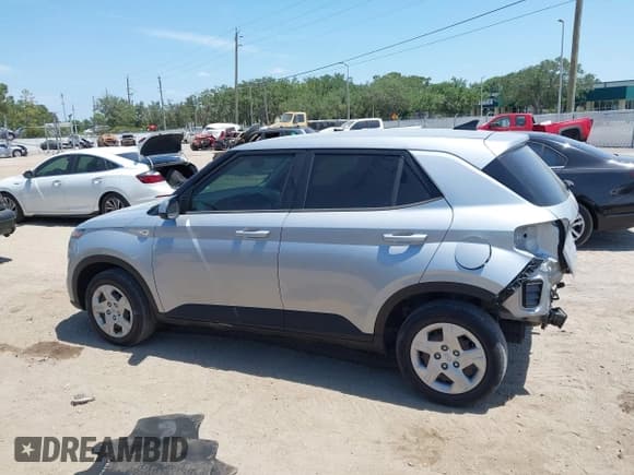 ✅ 2020 Hyundai Venue SE • VIN: KMHRB8A38LU046774 • Lot: 42114517. Listed on IAAI with 50,971 mi. Free auction sales archive from the USA and detailed vehicle history report at DreamBid. Image 14.