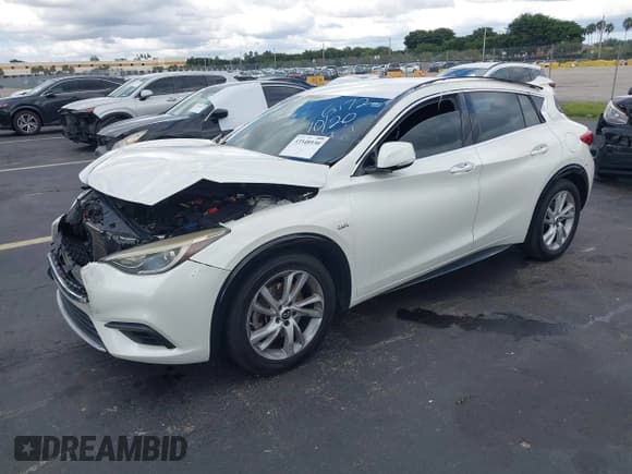 ✅ 2017 Infiniti QX30 Premium • VIN: SJKCH5CP0HA036172 • Lot: 43548930. Listed on IAAI with 87,661 mi. Free auction sales archive from the USA and detailed vehicle history report at DreamBid. Image 18.