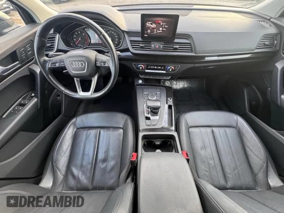 ✅ 2020 Audi Q5 Premium • VIN: WA1ANAFY8L2008732 • Lot: 93975125. Listed on Copart with 186,812 mi. Free auction sales archive from the USA and detailed vehicle history report at DreamBid. Image 9.