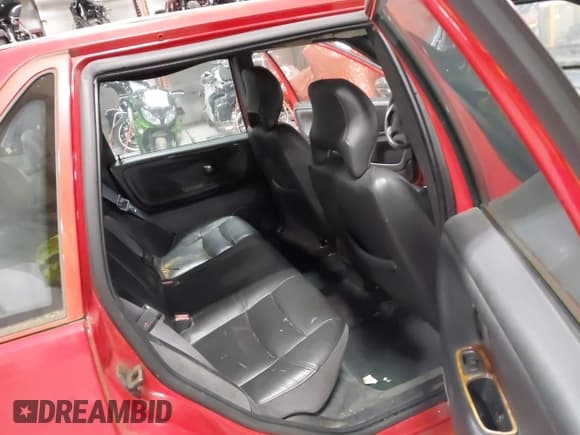 ✅ 1998 Volvo S70 • VIN: YV1LS5671W1546389 • Лот: 43669746. Опубликован ранее на IAAI с пробегом 210 451 миль. Бесплатный доступ к архиву аукционных продаж из США и подробный отчёт об истории автомобиля на DreamBid. Изображение 8.