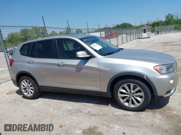 ✅ 2013 BMW X3 xDrive28i • VIN: 5UXWX9C5XD0D05286 • Лот: 42531641. Опубликован ранее на IAAI с пробегом 129 430 миль. Бесплатный доступ к архиву аукционных продаж из США и подробный отчёт об истории автомобиля на DreamBid. Изображение 13.