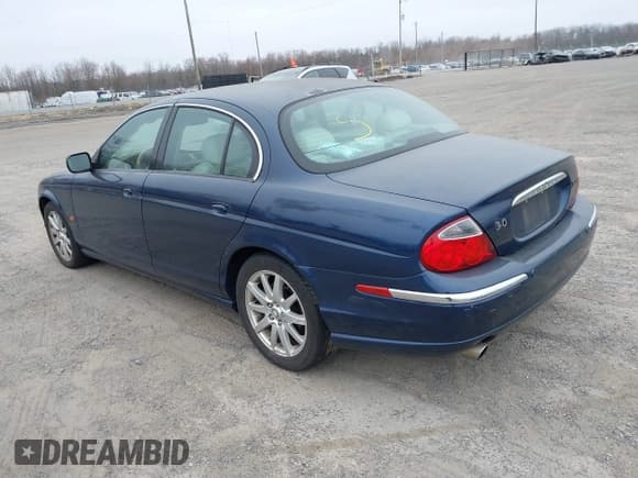 ✅ 2002 Jaguar S-Type • VIN: SAJDA01N02FM22814 • Lot: 41714221. Wystawiony na IAAI z przebiegiem Nie podano. Bezpłatny archiwum sprzedaży aukcyjnych z USA i szczegółowy raport historii pojazdu na DreamBid. Zdjęcie 3.