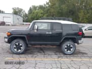 ✅ 2007 Toyota FJ Cruiser • VIN: JTEBU11F070026304 • Лот: 43287281. Опубликован ранее на IAAI с пробегом 151 838 миль. Бесплатный доступ к архиву аукционных продаж из США и подробный отчёт об истории автомобиля на DreamBid. Изображение 14.