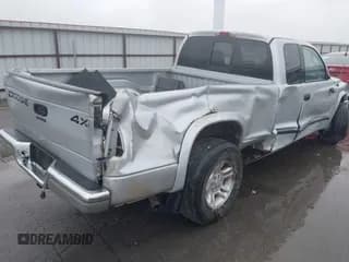 ✅ 2001 Dodge Dakota Sport • VIN: 1B7GG22N31S316805 • Lot: 42114986. Wystawiony na IAAI z przebiegiem 91 402 mil. Bezpłatny archiwum sprzedaży aukcyjnych z USA i szczegółowy raport historii pojazdu na DreamBid. Zdjęcie 4.