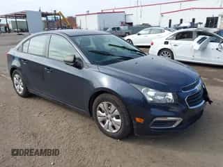 2015 Chevrolet Cruze LS z VIN 1G1PA5SH7F7259010, wystawiony jako IAAI lot #43609681 z przebiegiem 93 417 mil mil oraz . Historia ofert i sprzedaży dostępna na DreamBid. Obrazek 1.