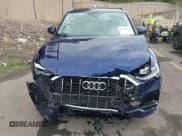 ✅ 2021 Audi Q3 S line Premium Plus • VIN: WA1EECF32M1102002 • Lot: 43412929. Wystawiony na IAAI z przebiegiem 19 108 mil. Bezpłatny archiwum sprzedaży aukcyjnych z USA i szczegółowy raport historii pojazdu na DreamBid. Zdjęcie 12.
