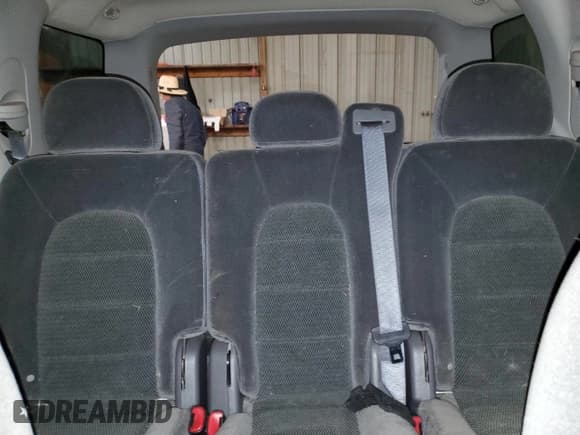 ✅ 2003 Ford Explorer XLT • VIN: 1FMZU73K23UC24610 • Лот: 92012285. Опубликован ранее на Copart с пробегом Не указан. Бесплатный доступ к архиву аукционных продаж из США и подробный отчёт об истории автомобиля на DreamBid. Изображение 10.